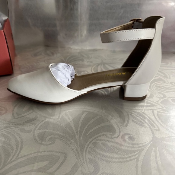 AMOJI - Picture 5 of 9